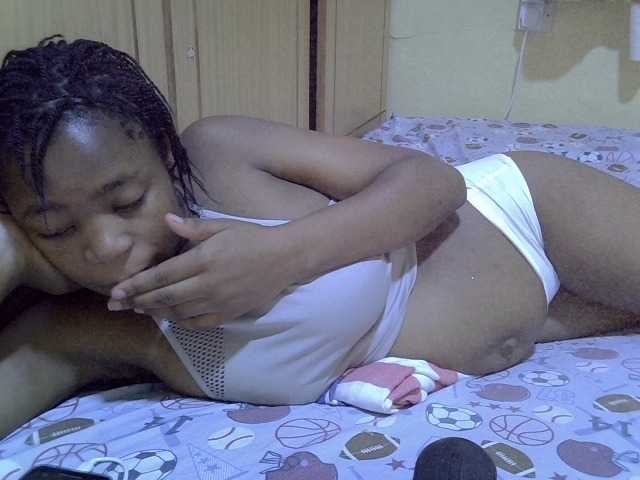 pretty-bianca live cam on BongaCams