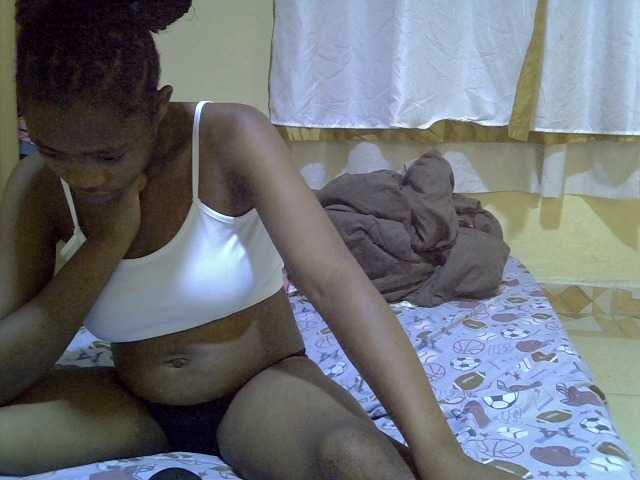 pretty-bianca live cam on BongaCams