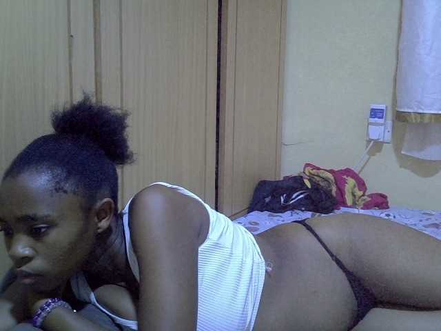 pretty-bianca live cam on BongaCams