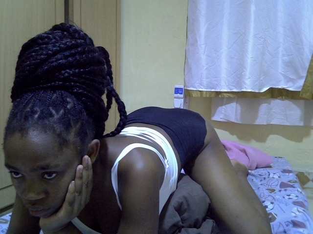 pretty-bianca live cam on BongaCams