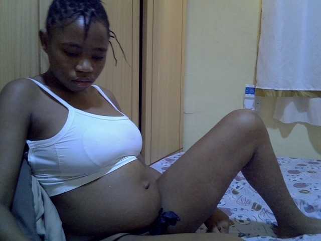 pretty-bianca live cam on BongaCams