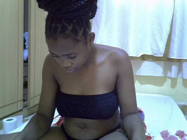 pretty-bianca live cam on BongaCams