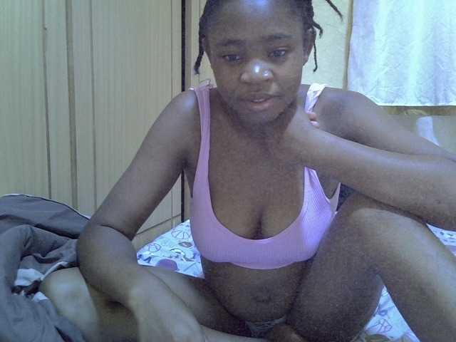 pretty-bianca live cam on BongaCams