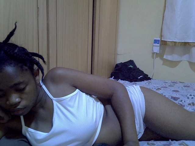 pretty-bianca live cam on BongaCams