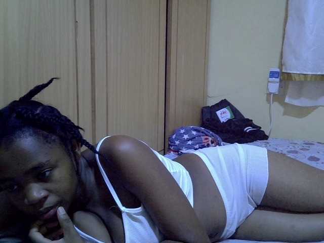 pretty-bianca live cam on BongaCams