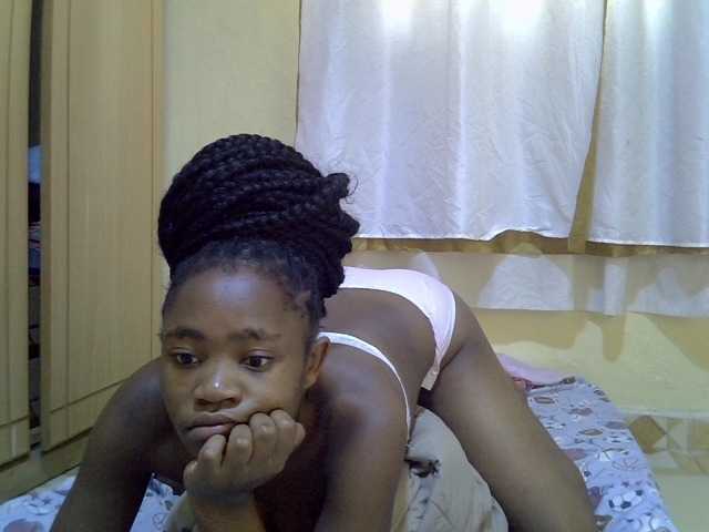 pretty-bianca live cam on BongaCams
