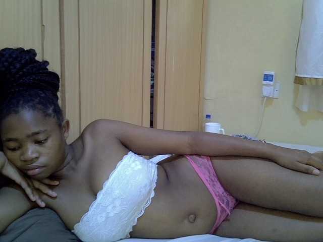 pretty-bianca live cam on BongaCams