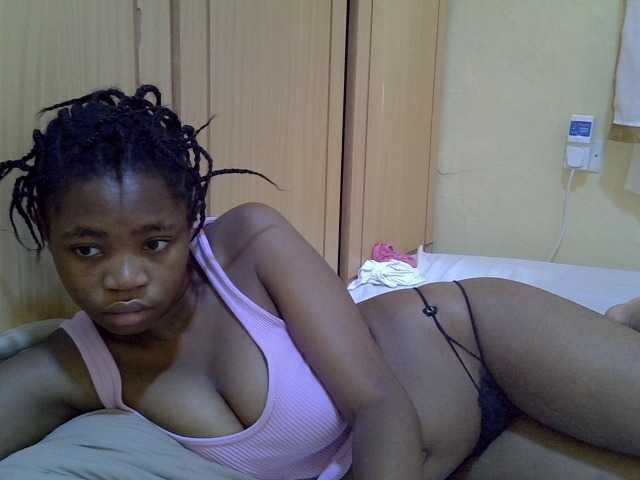pretty-bianca live cam on BongaCams