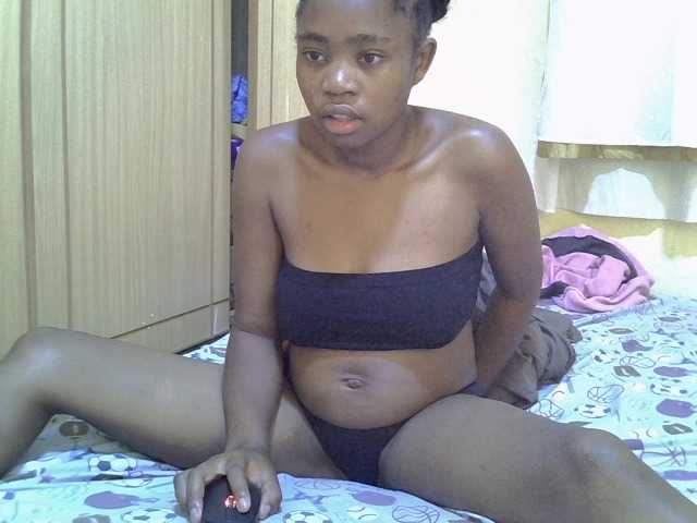 pretty-bianca live cam on BongaCams
