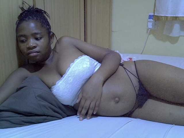 pretty-bianca live cam on UnifiedCams