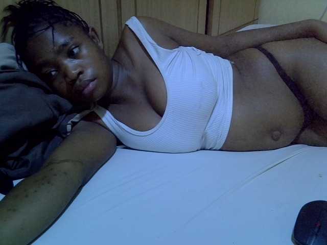 pretty-bianca live cam on BongaCams
