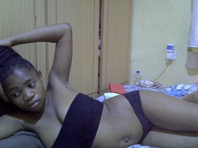 pretty-bianca live cam on BongaCams