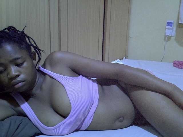pretty-bianca live cam on BongaCams