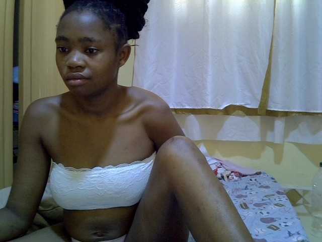 pretty-bianca live cam on BongaCams