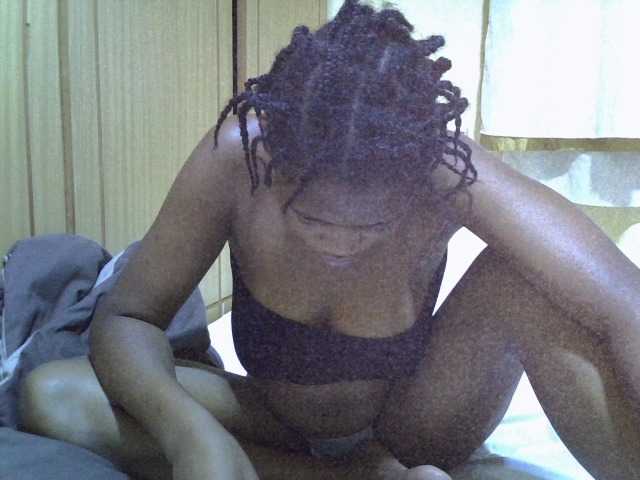 pretty-bianca live cam on BongaCams