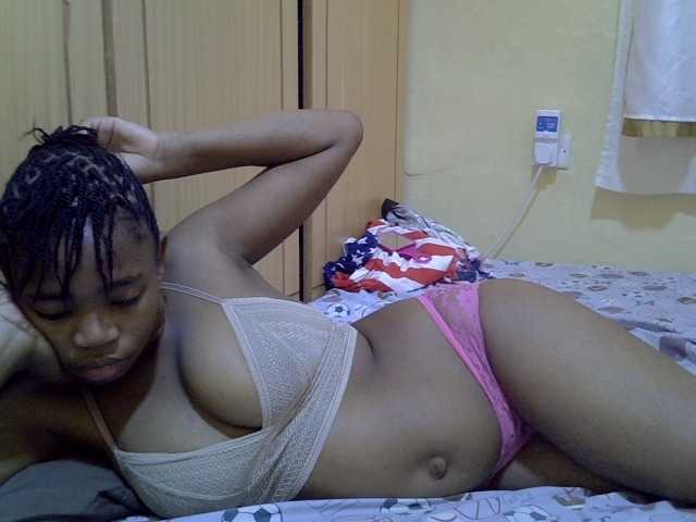 pretty-bianca live cam on BongaCams