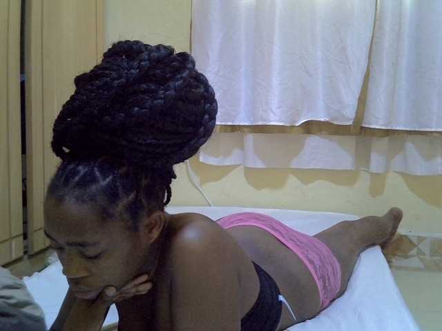 pretty-bianca live cam on BongaCams