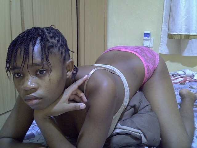 pretty-bianca live cam on BongaCams