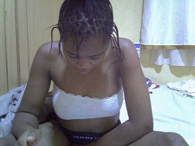 pretty-bianca live cam on BongaCams