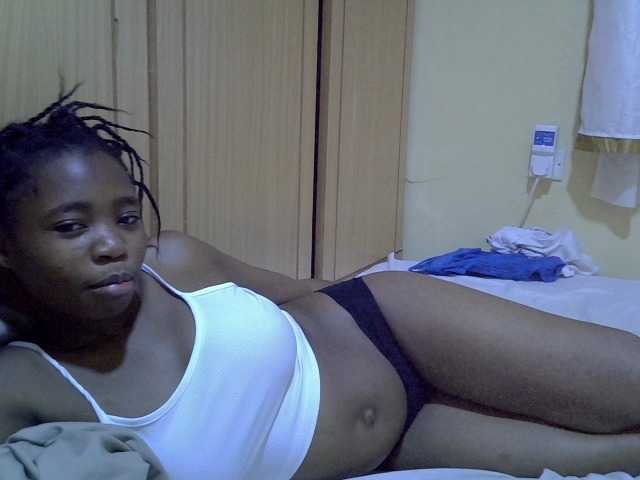 pretty-bianca live cam on BongaCams