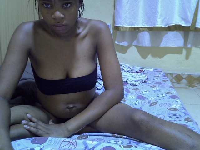 pretty-bianca live cam on UnifiedCams