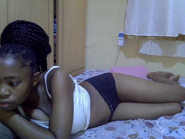 pretty-bianca live cam on BongaCams