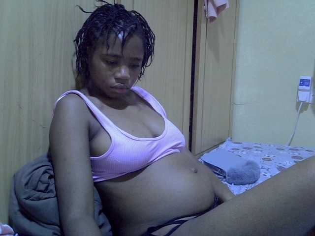 pretty-bianca live cam on BongaCams