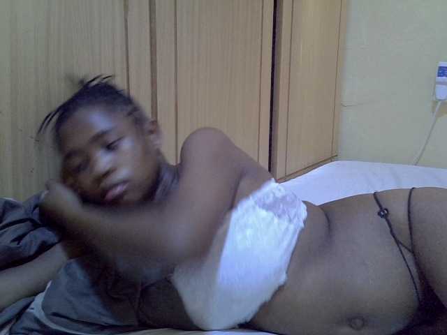 pretty-bianca live cam on BongaCams