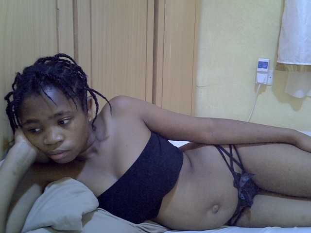 pretty-bianca live cam on BongaCams