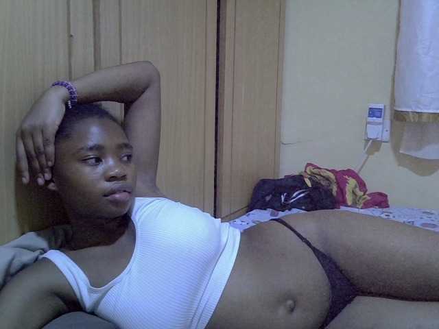 pretty-bianca live cam on BongaCams