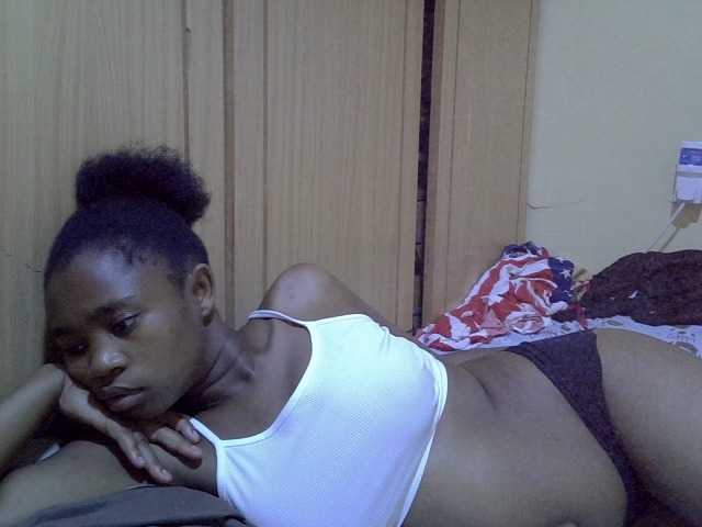 pretty-bianca live cam on BongaCams