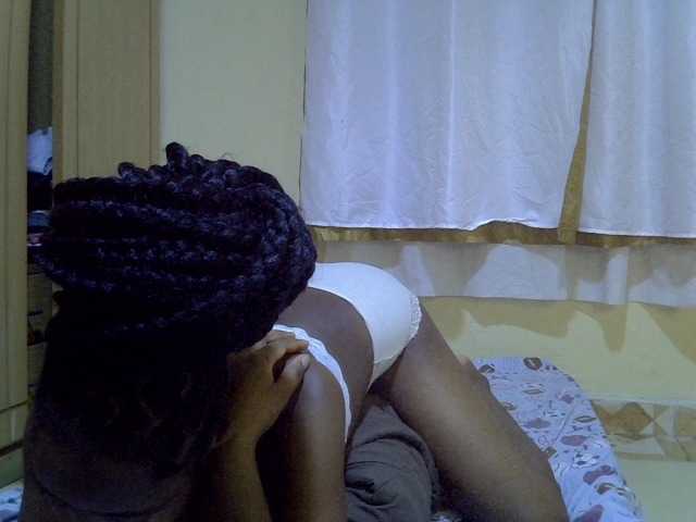 pretty-bianca live cam on BongaCams