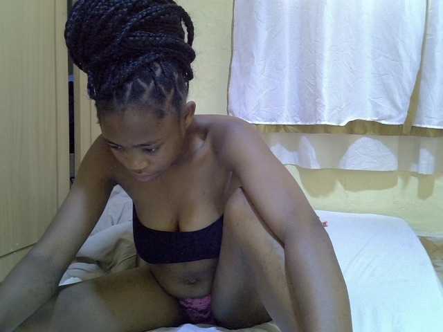 pretty-bianca live cam on BongaCams