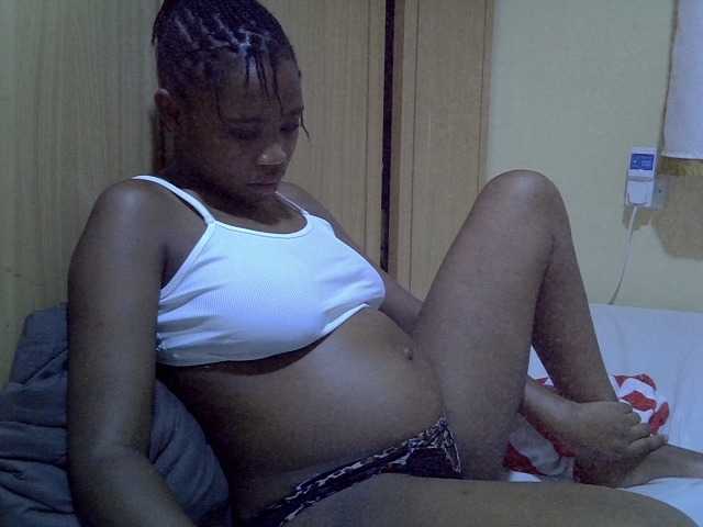 pretty-bianca live cam on BongaCams