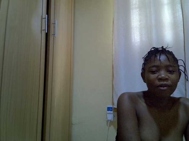 pretty-bianca live cam on BongaCams
