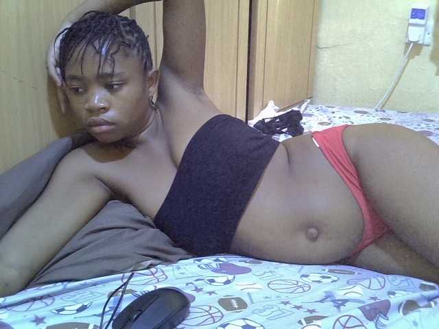 pretty-bianca live cam on BongaCams