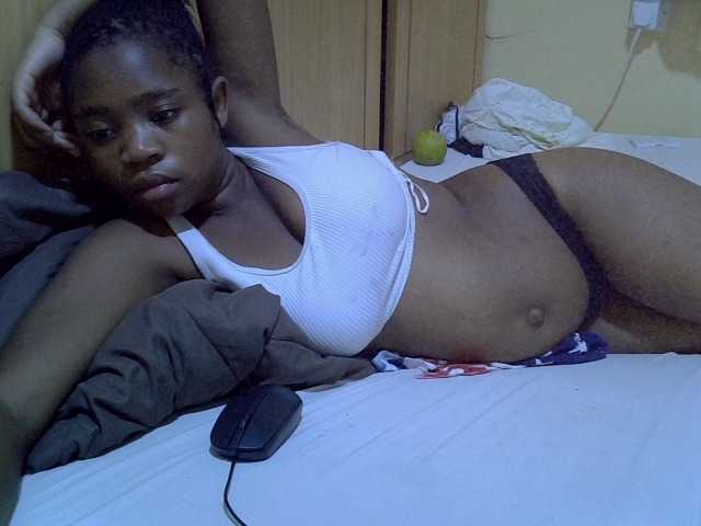 pretty-bianca live cam on UnifiedCams
