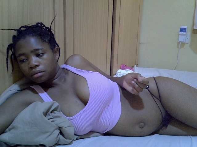 pretty-bianca live cam on BongaCams
