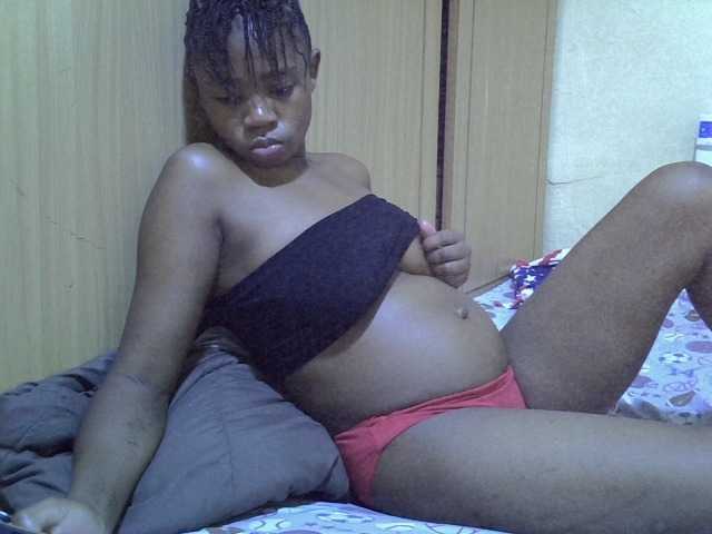 pretty-bianca live cam on BongaCams