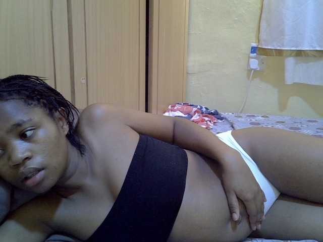 pretty-bianca live cam on BongaCams
