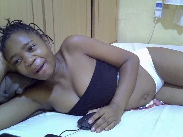 pretty-bianca live cam on BongaCams