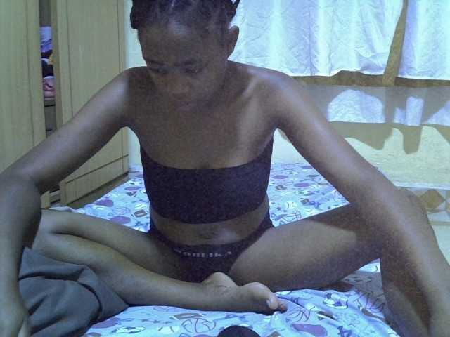 pretty-bianca live cam on BongaCams