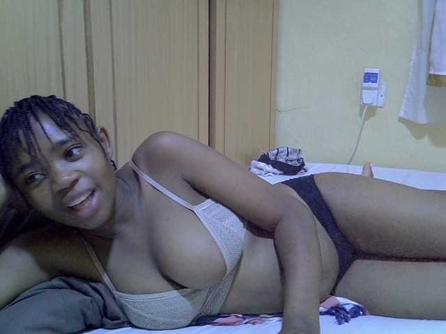 pretty-bianca live cam on UnifiedCams