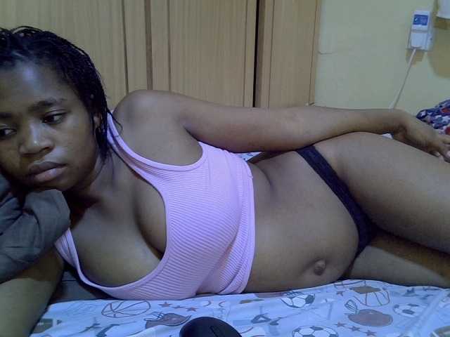 pretty-bianca live cam on BongaCams
