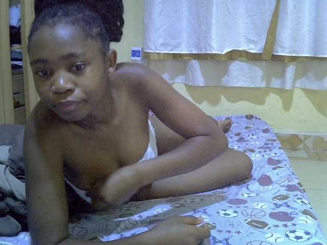 pretty-bianca live cam on BongaCams