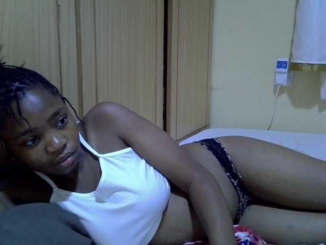 pretty-bianca live cam on BongaCams