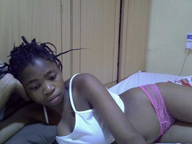 pretty-bianca live cam on BongaCams