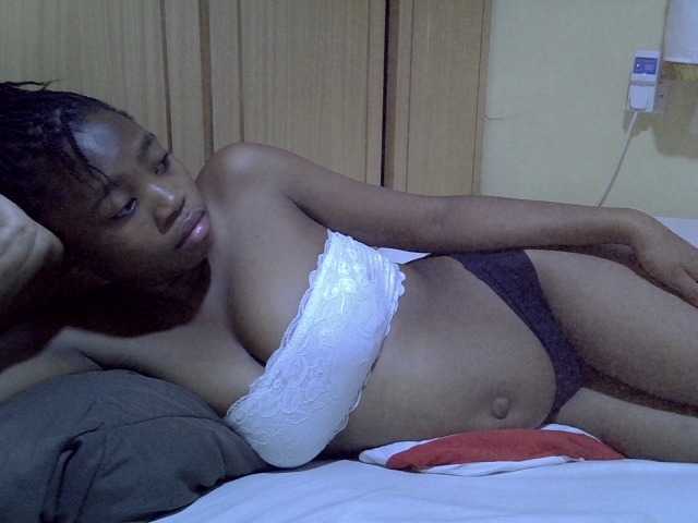 pretty-bianca live cam on BongaCams
