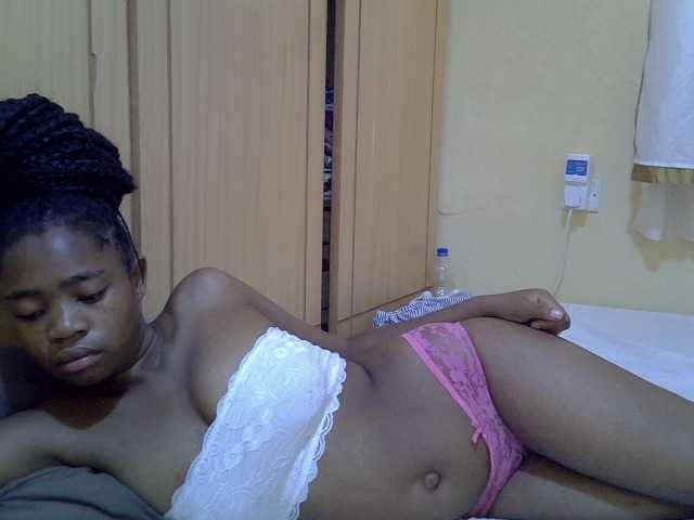 pretty-bianca live cam on BongaCams