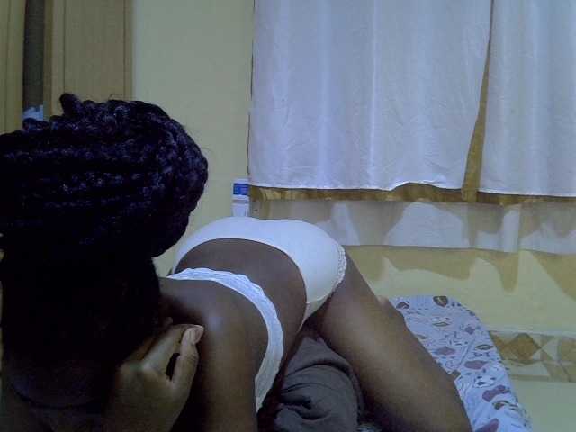 pretty-bianca live cam on BongaCams